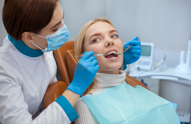 filling lady at dentist
